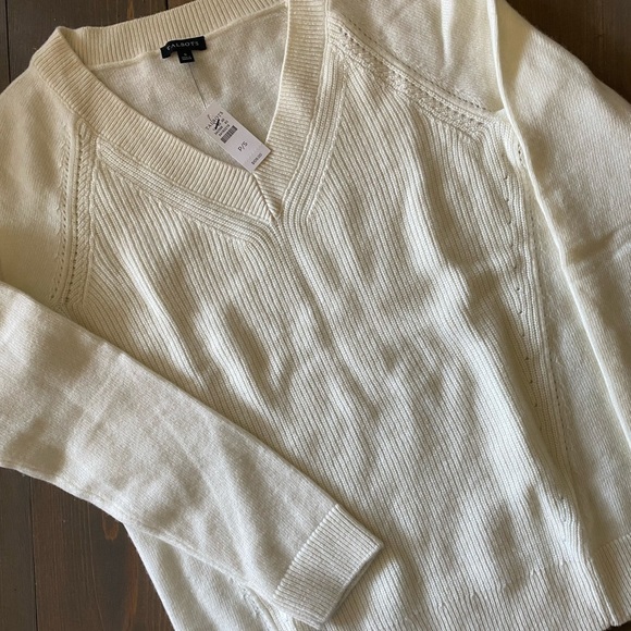 Talbots cashmere blend v-neck - Picture 2 of 7